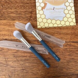 Beauty Bakerie milk&honey highlighter palette w/ 2 brushes(duo fire & angle)NEW